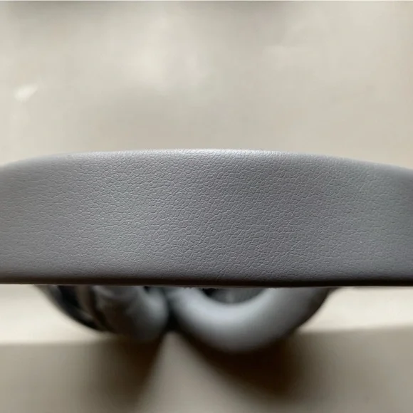 Bose QuietComfort 35 Series I Wireless Noise-Cancelling Headphones